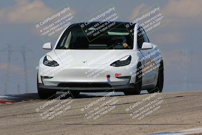 media/Apr-02-2023-Speed Ventures (Sun) [[5e759f4fdb]]/5-Tesla corsa A/session 3 grapvine/